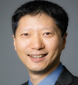 Head shot of Ailong Ke