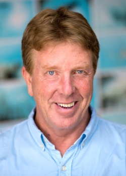 Head shot of Bruce Monger