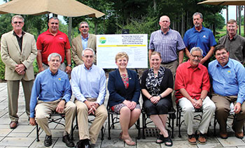 A group photo of the northeast agribusiness and feed alliance leaders