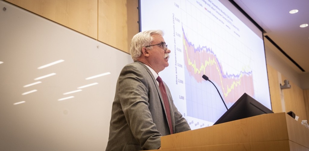 Steven Kyle speaking at the Dyson School’s 2019 Agricultural and Food Business Outlook Conference