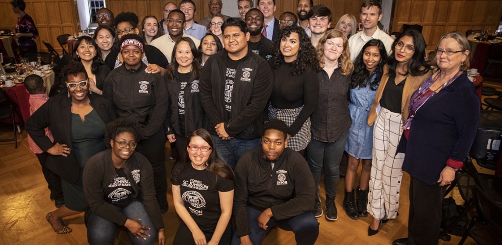 Cornell students, faculty, staff and trustees gathered for dinner