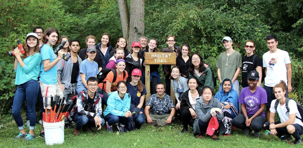 Leadership minor students hikinh