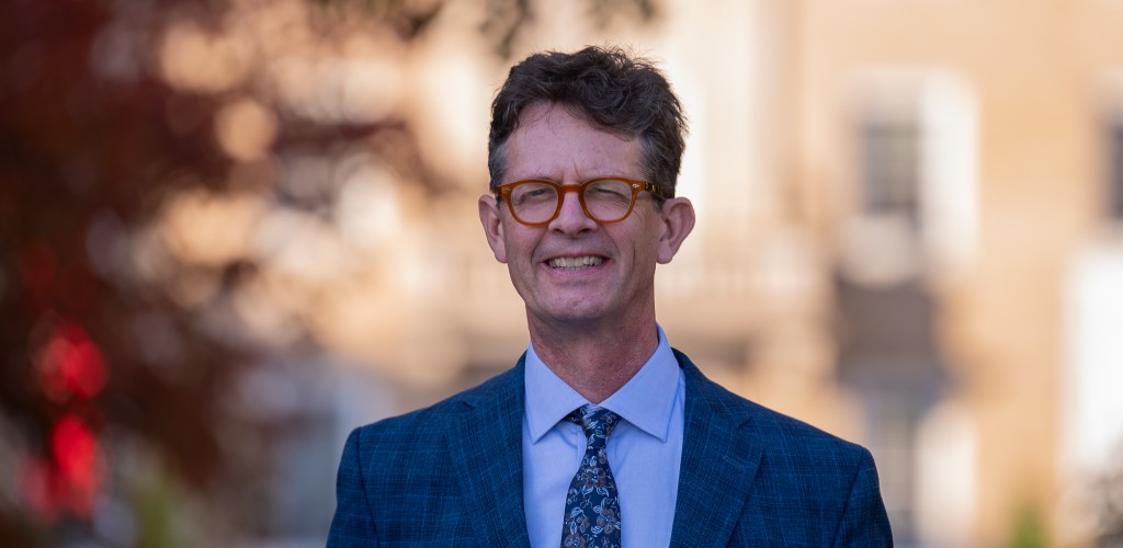 Headshot of Andrew Turner.