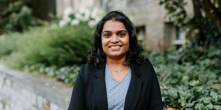 Varsha Pathare headshot