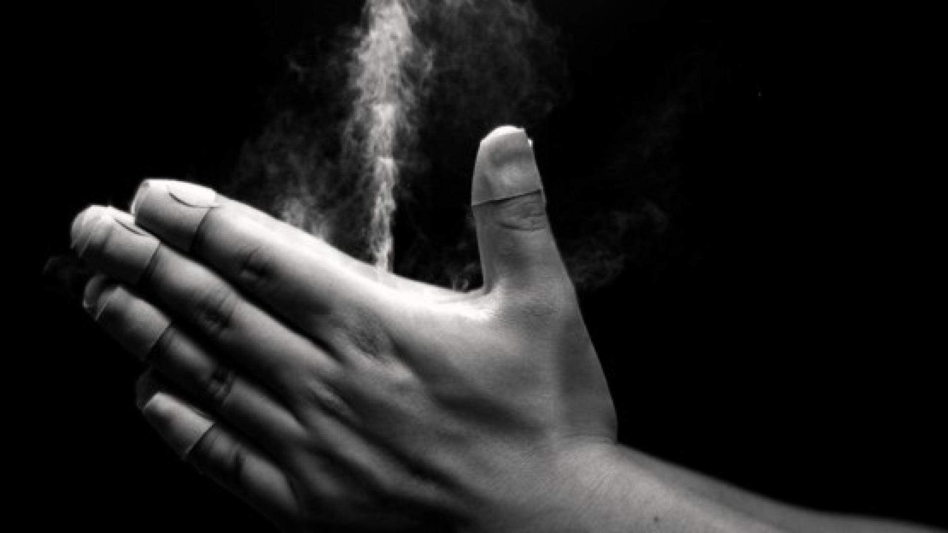Hand Splapping Dynamic acoustics of hand clapping, elucidated | CALS