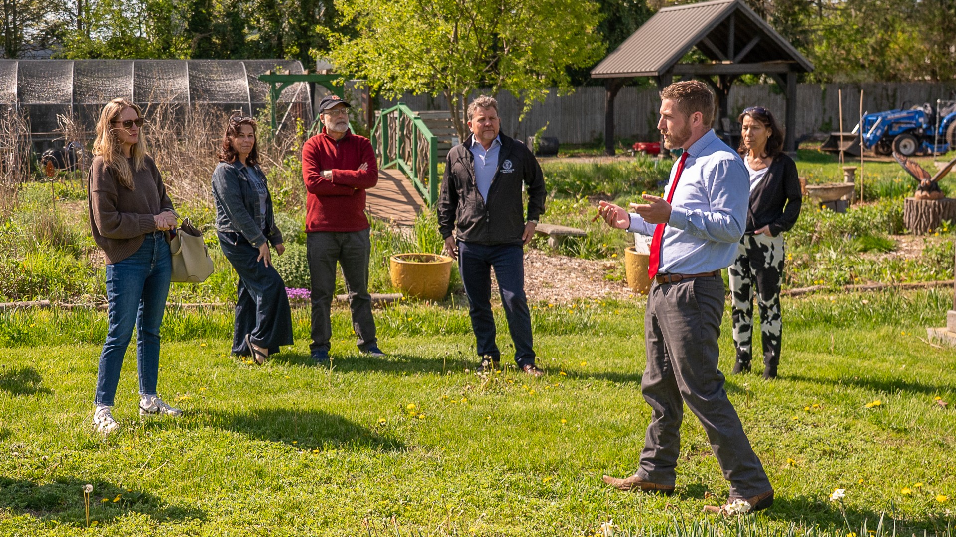 Michael Fiorentino speaking to a group during educational programming.