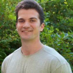 headshot of marcos junqueira filho