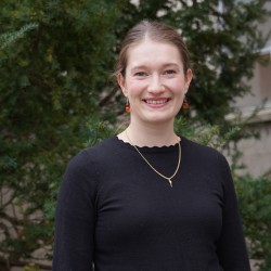 headshot of alex morgan