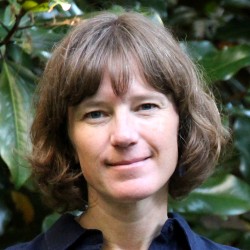 kirsten kurtz headshot