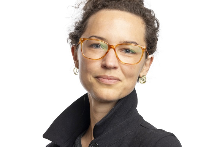 Anya Domlesky Headshot