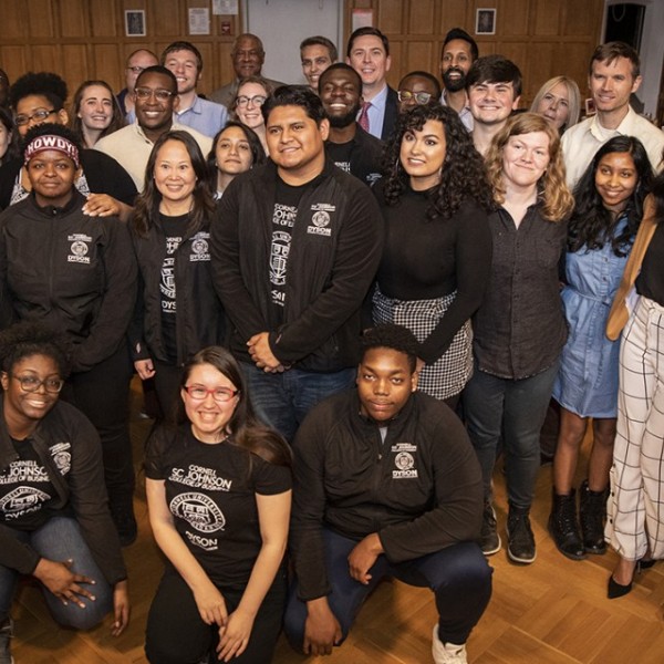 Cornell students, faculty, staff and trustees gathered for dinner