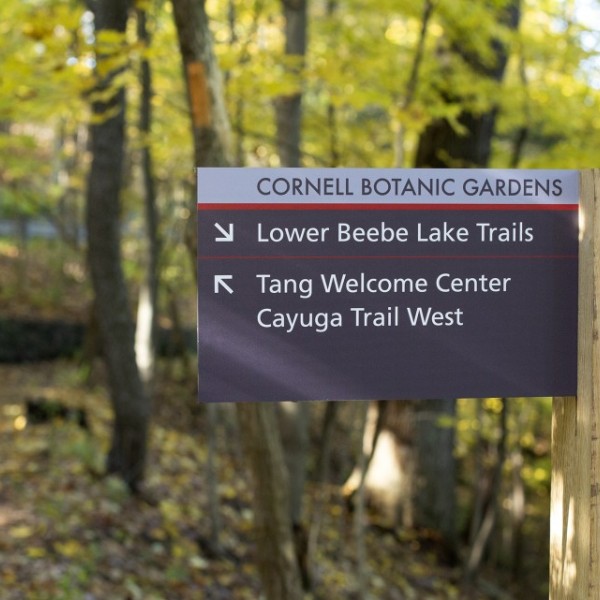 Pedestrian sign for Cornell Botanic Gardens