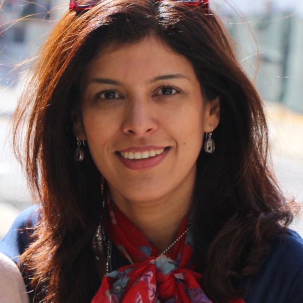 Devika Agge headshot