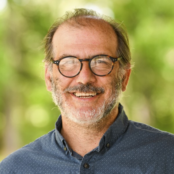 portrait of Ken Wise