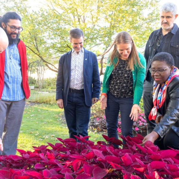 Members of the Center for Research on Programmable Plant Systems meet in Minns Graden
