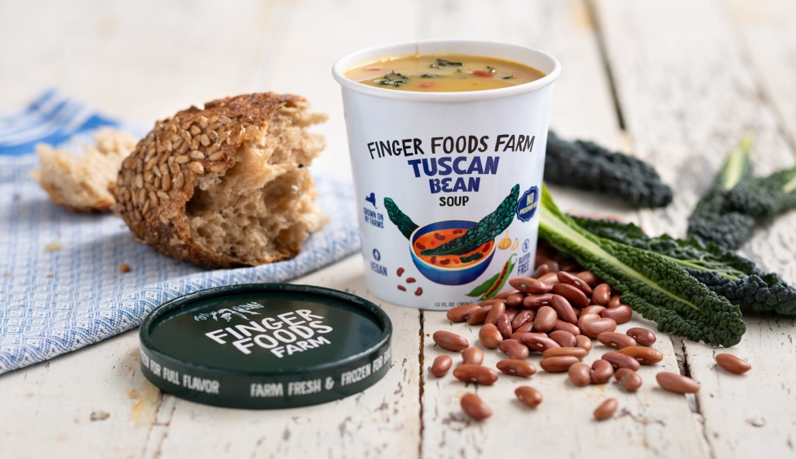 A pint of Tuscan bean soup