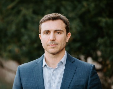 headshot of julio giordano
