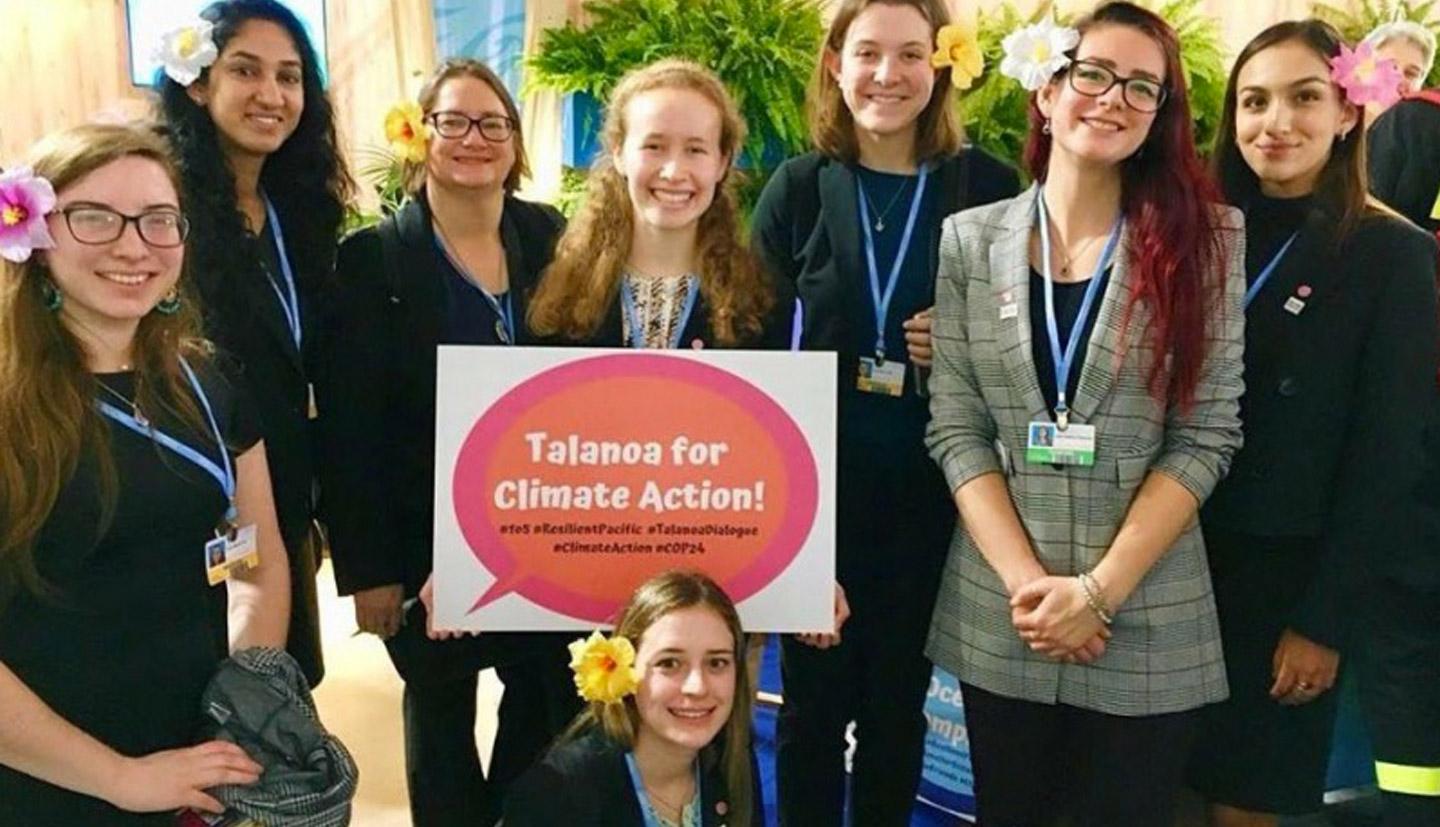 Skye Hart, Khyati Rathore, Allison Chatrchyan, Laura Kee, Caroline Dodd, Julie Kapuvari, Martha Torres and Emma Hoarty pose at COP24