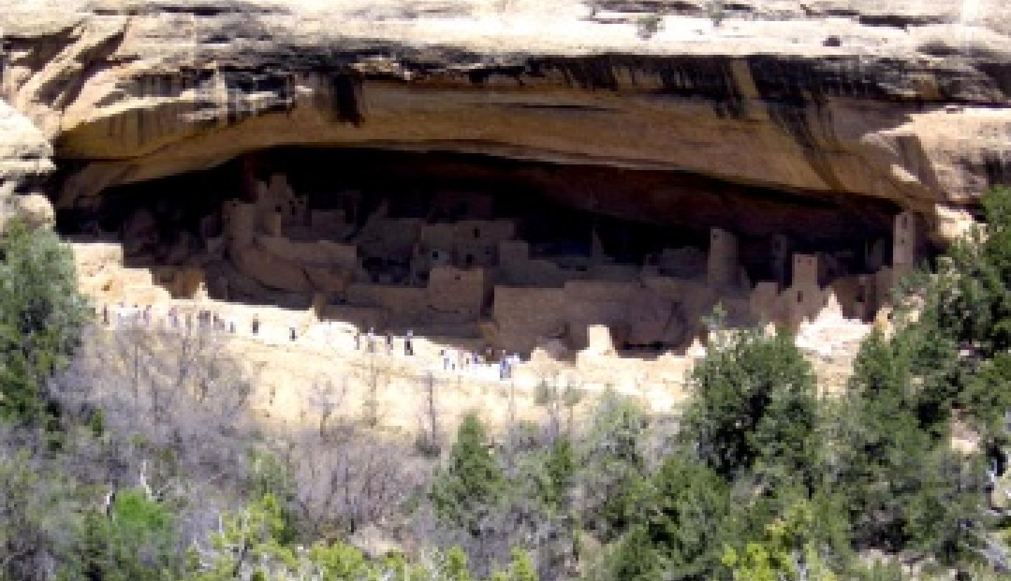 Hidden Puebloan ruins