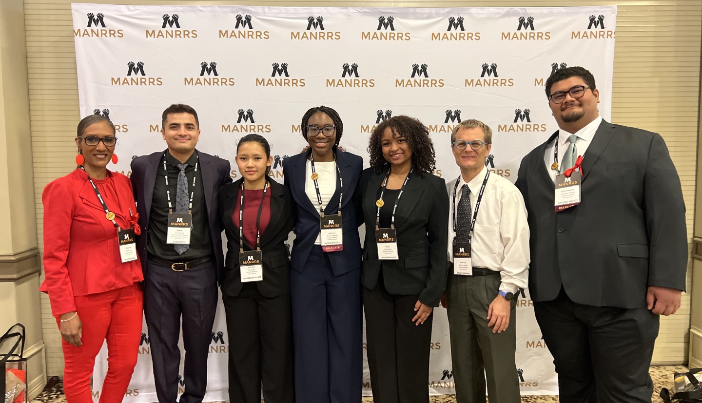Arianna and fellow Cornell representatives at the MANRRS 40th Annual Training Conference and Career Expo