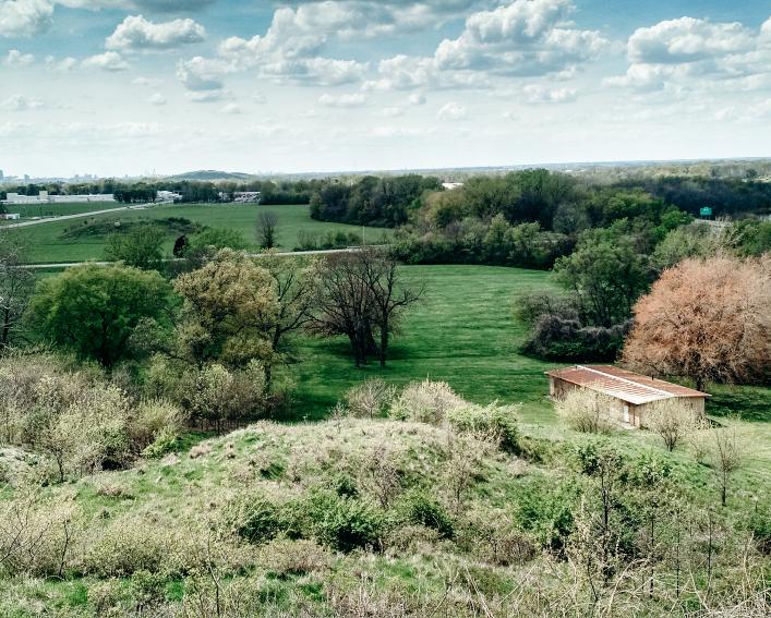 Distant view of St. Louis from Monks Mound