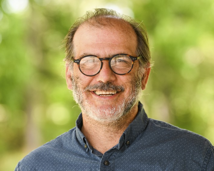 portrait of Ken Wise