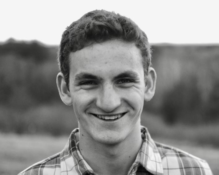 Eli Newell headshot
