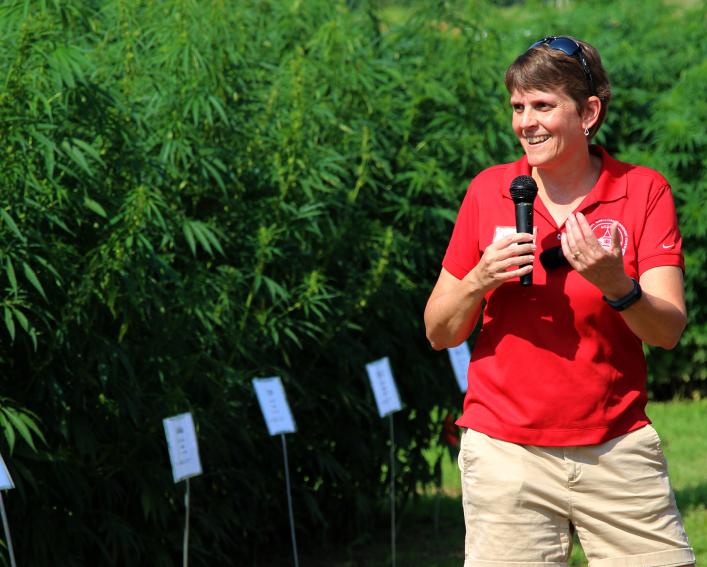 Chris Smart giving an extension talk at a hemp field day event