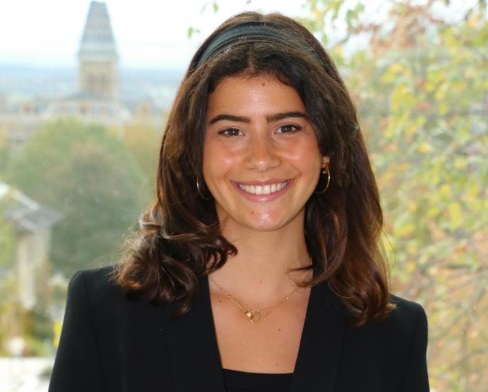 headshot of nicola kery