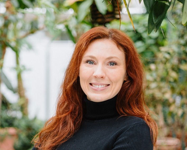 Samantha Willden portrait Headshot