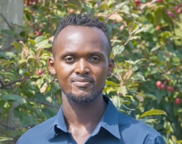 Collins Bugingo vertical