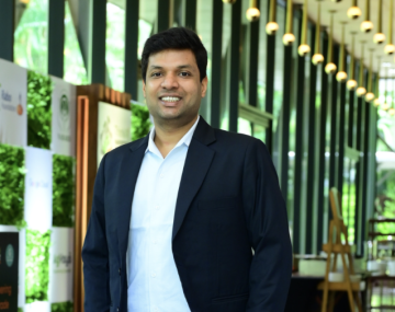 Nikhit Agrawal headshot